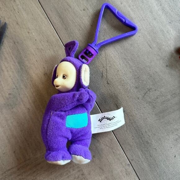 Vintage 2000 Telletubbies Tinky Winky Purple Stuffed Animal Keychain - Picture 1 of 7
